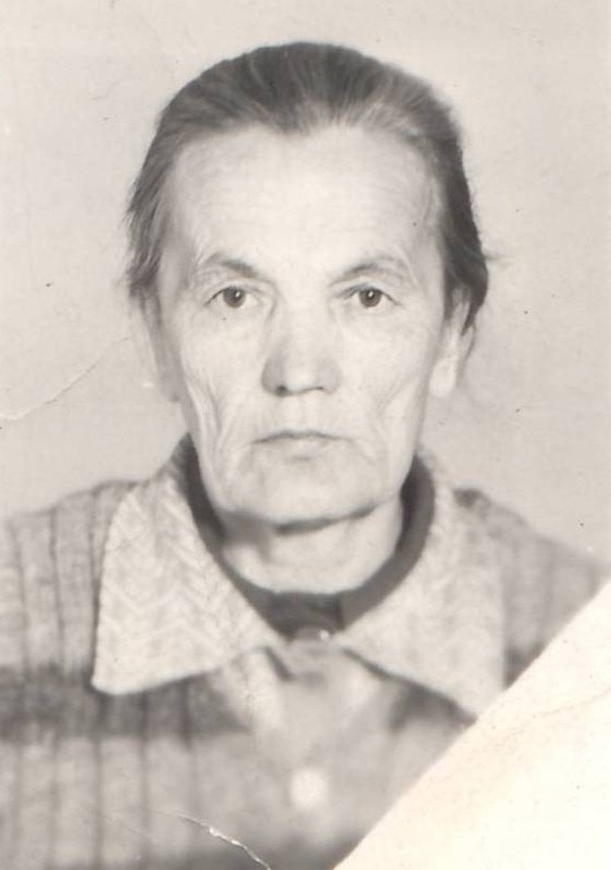 Попова(Поликарпова) Мария Васильевна