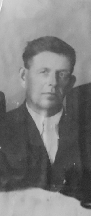 Исаков  Иван  Дмитриевич